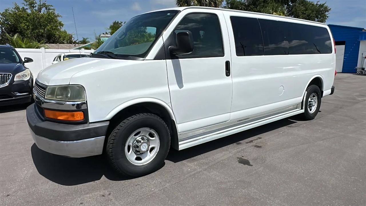 Chevrolet Express Passenger RWD 3500 155" 2007