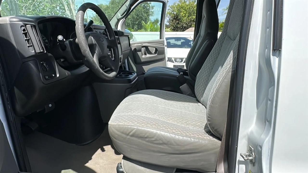 Chevrolet Express Passenger RWD 3500 155" 2007