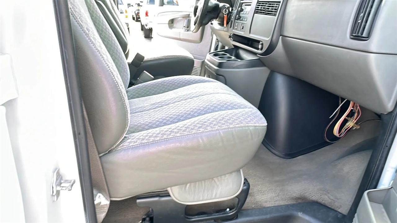 Chevrolet Express Passenger RWD 3500 155" 2007