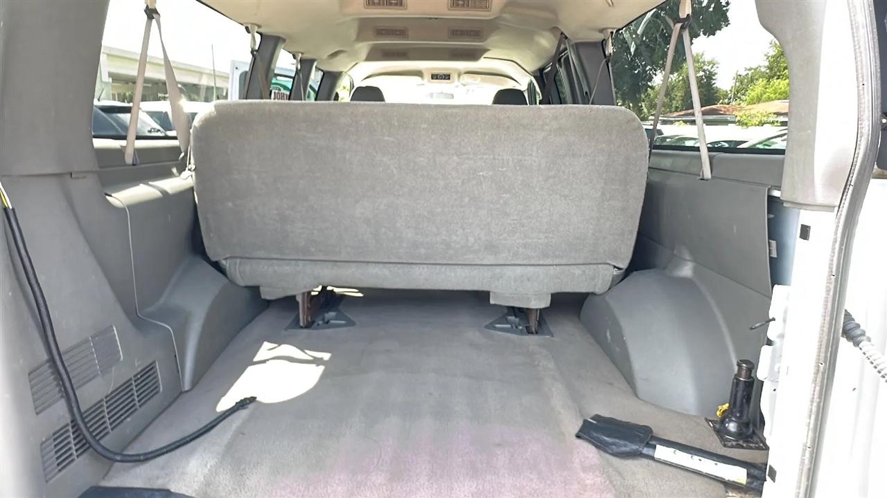 Chevrolet Express Passenger RWD 3500 155" 2007
