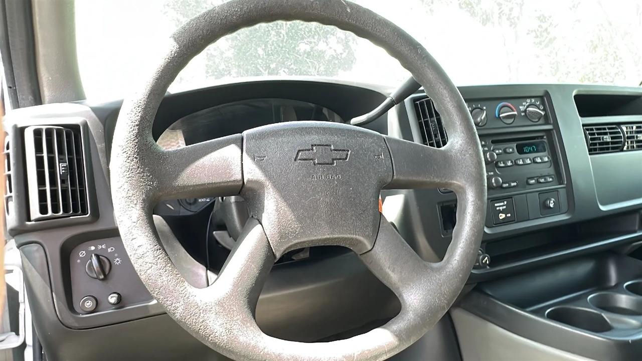 Chevrolet Express Passenger RWD 3500 155" 2007