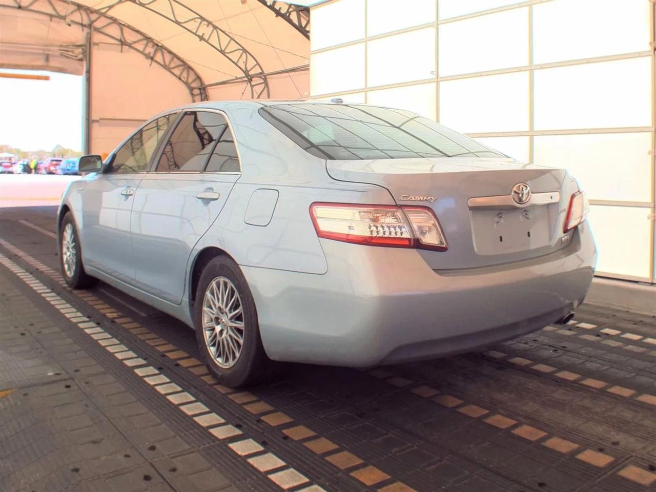Toyota Camry Hybrid 4dr Sdn (Natl) 2011