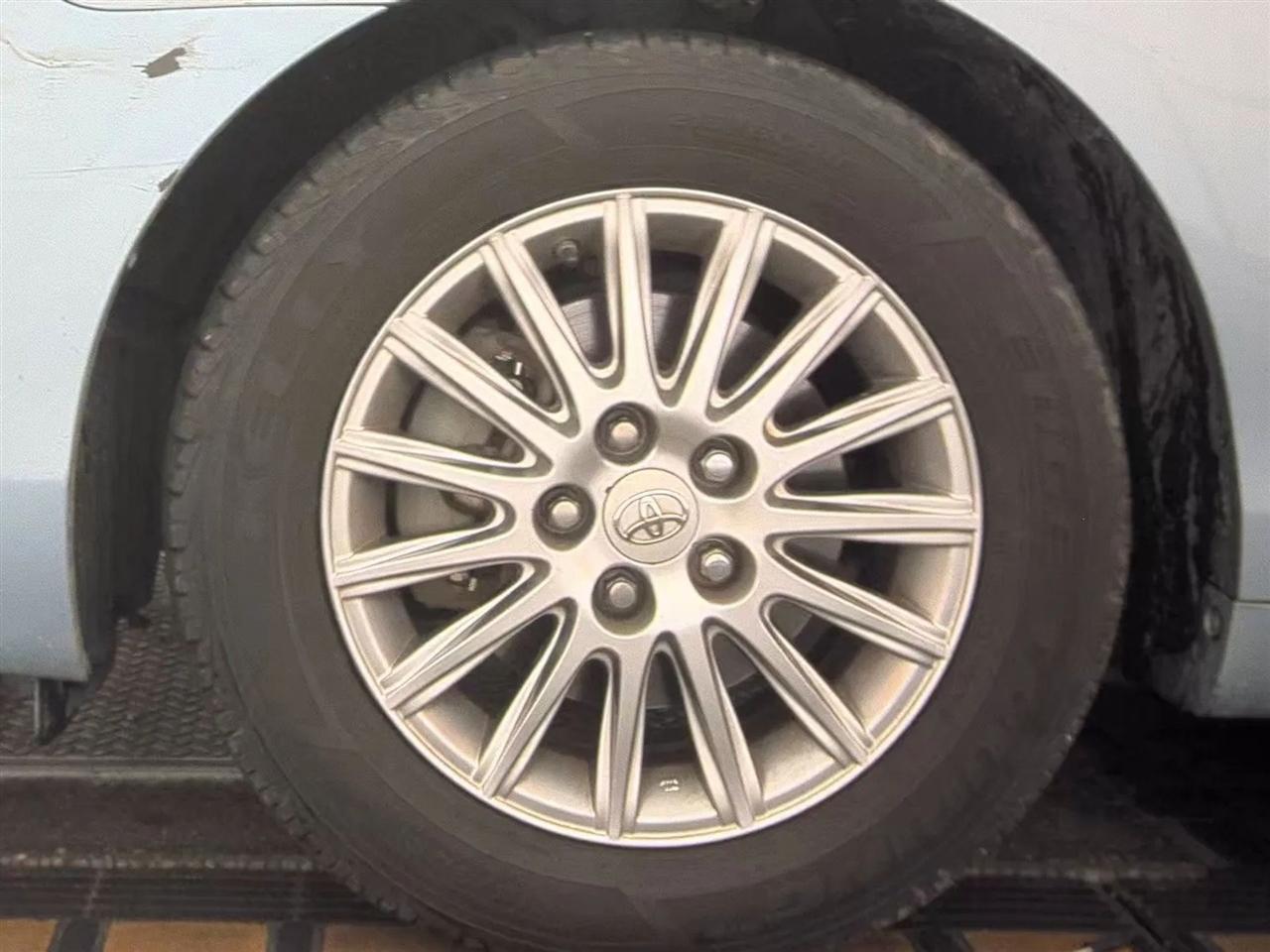 Toyota Camry Hybrid 4dr Sdn (Natl) 2011