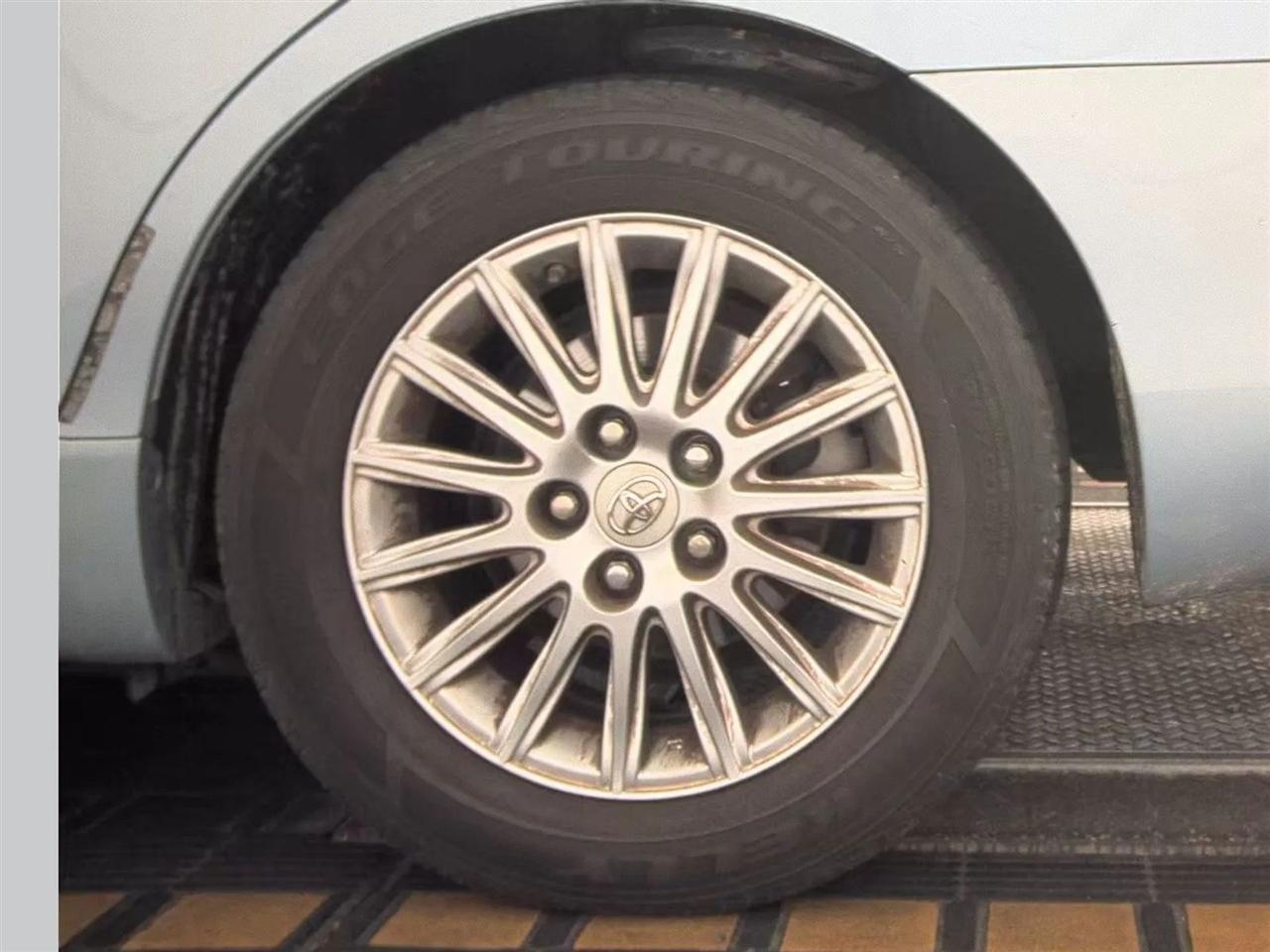 Toyota Camry Hybrid 4dr Sdn (Natl) 2011
