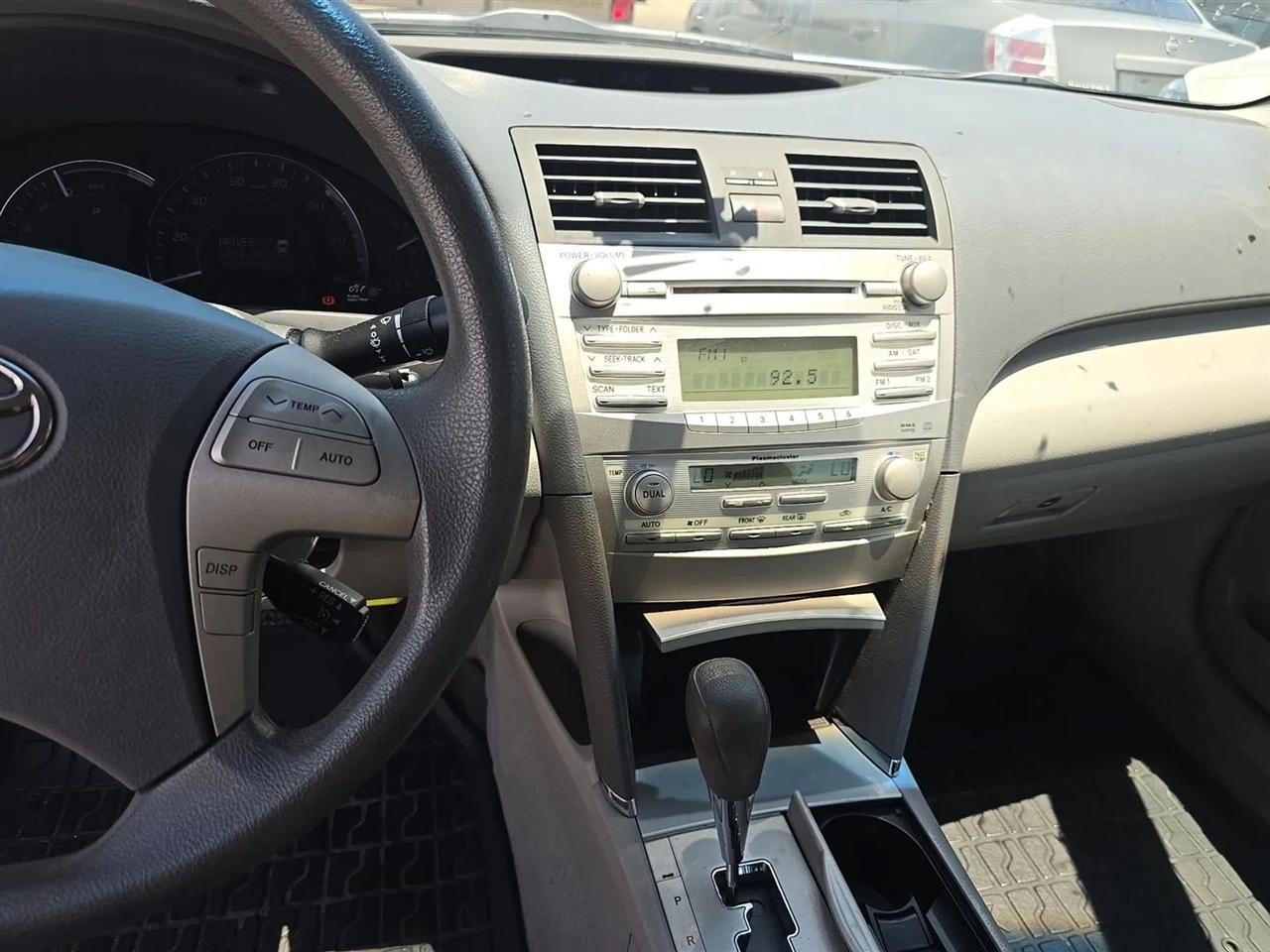 Toyota Camry Hybrid 4dr Sdn (Natl) 2011