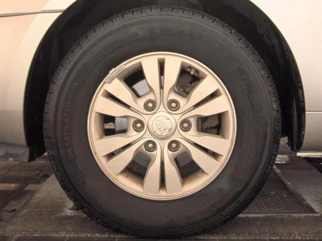 Kia Sedona 4dr Wgn LX 2012
