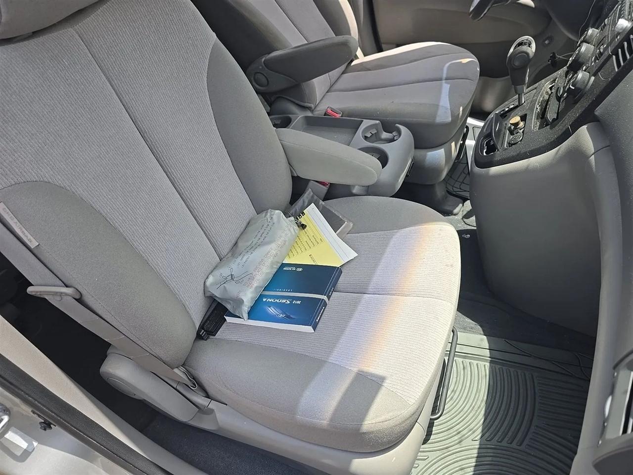 Kia Sedona 4dr Wgn LX 2012