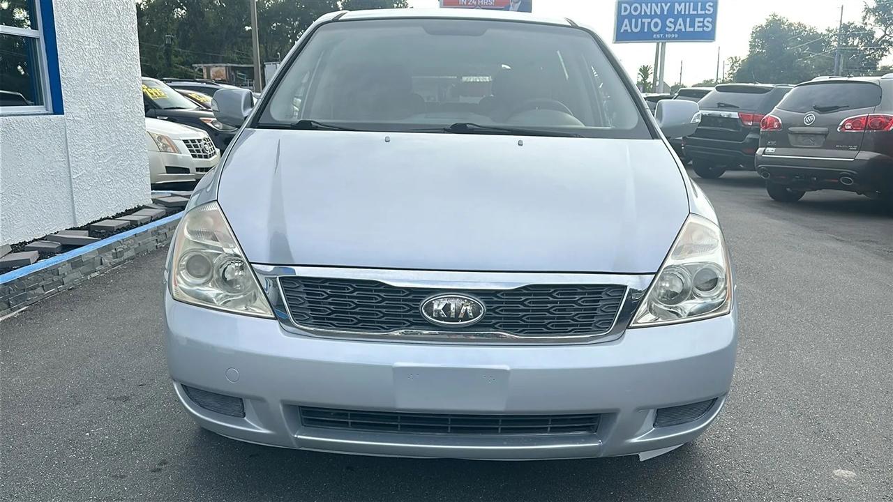 Kia Sedona  2012