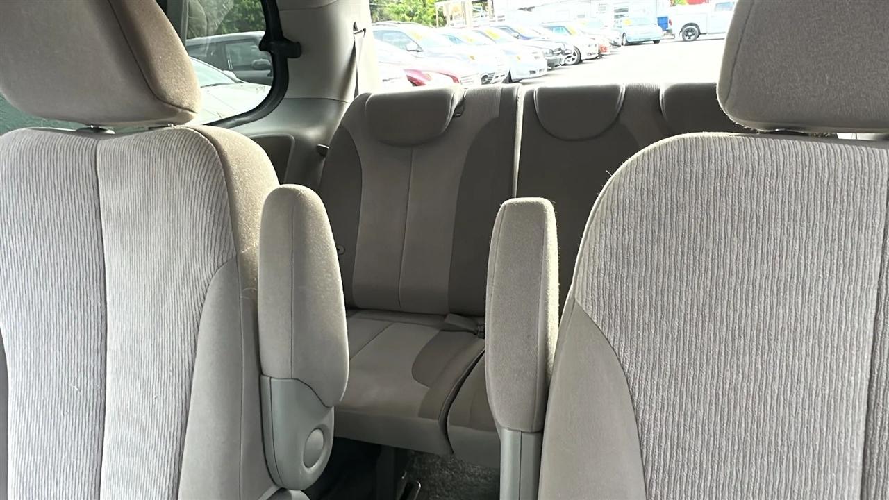 Kia Sedona  2012