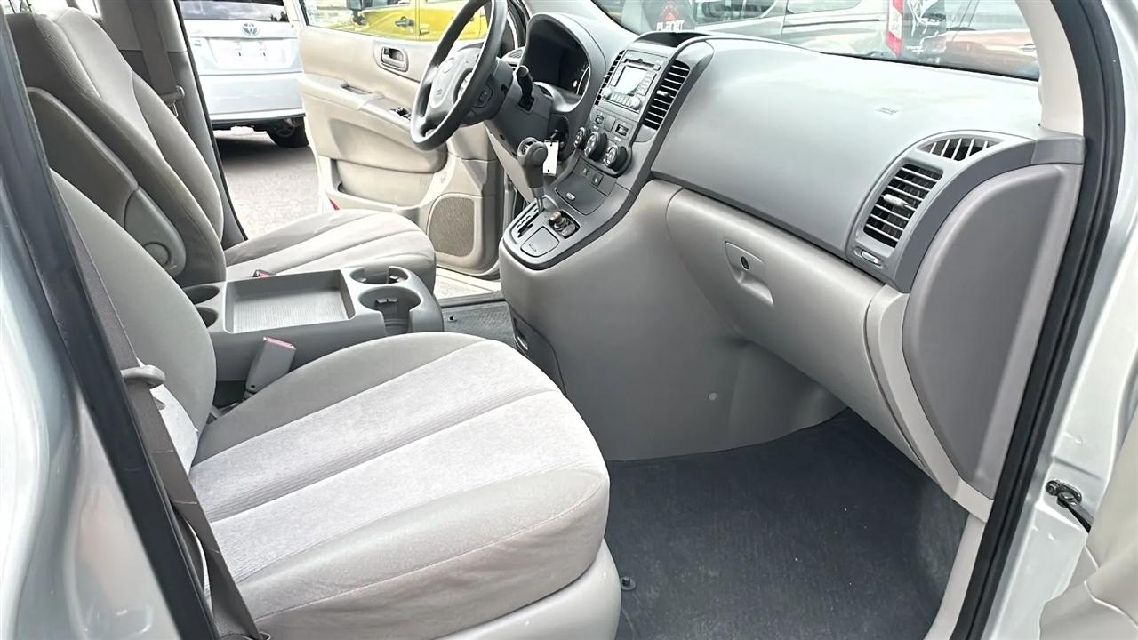 Kia Sedona  2012