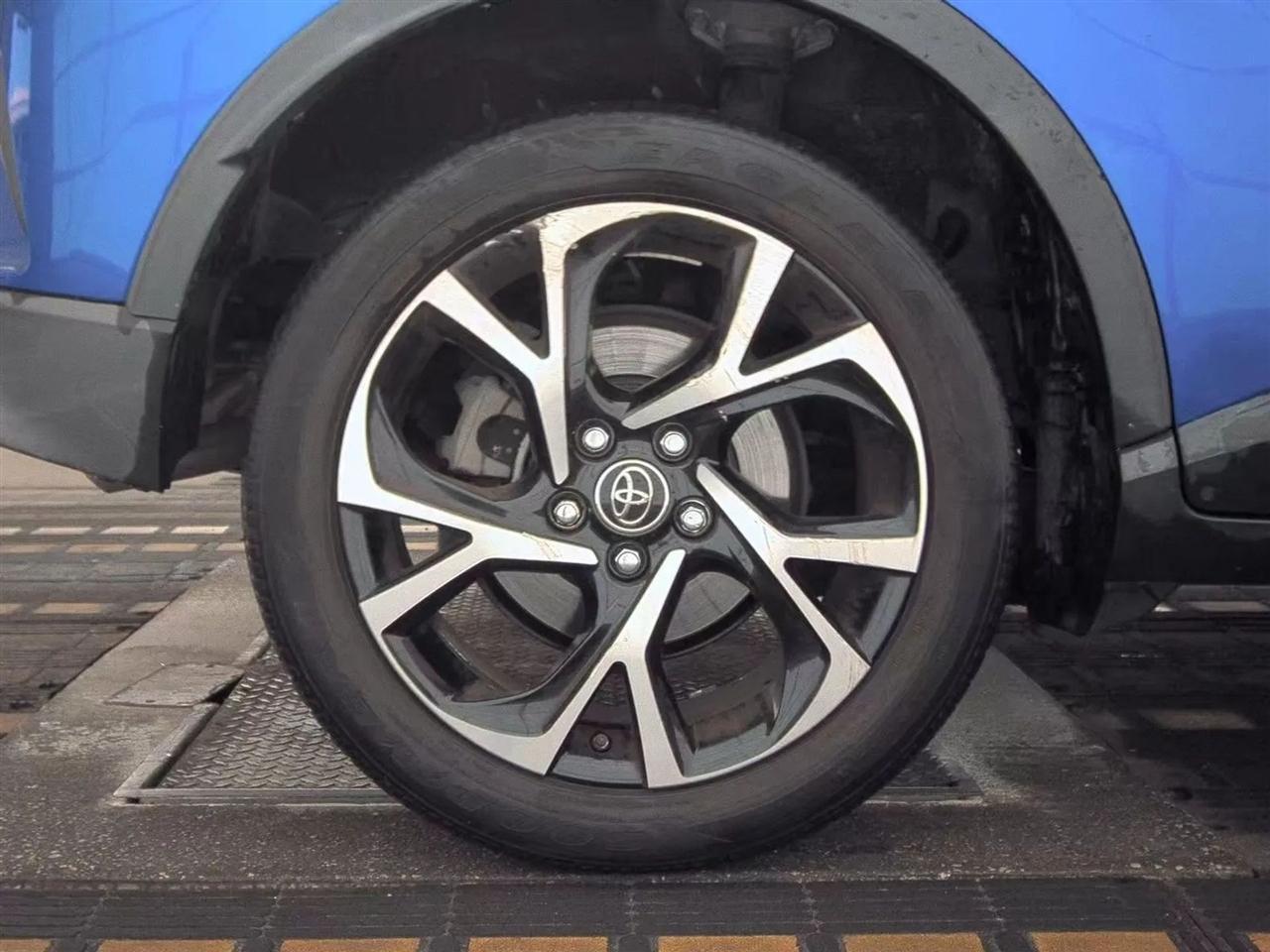 Toyota C-HR Limited FWD (Natl) 2019
