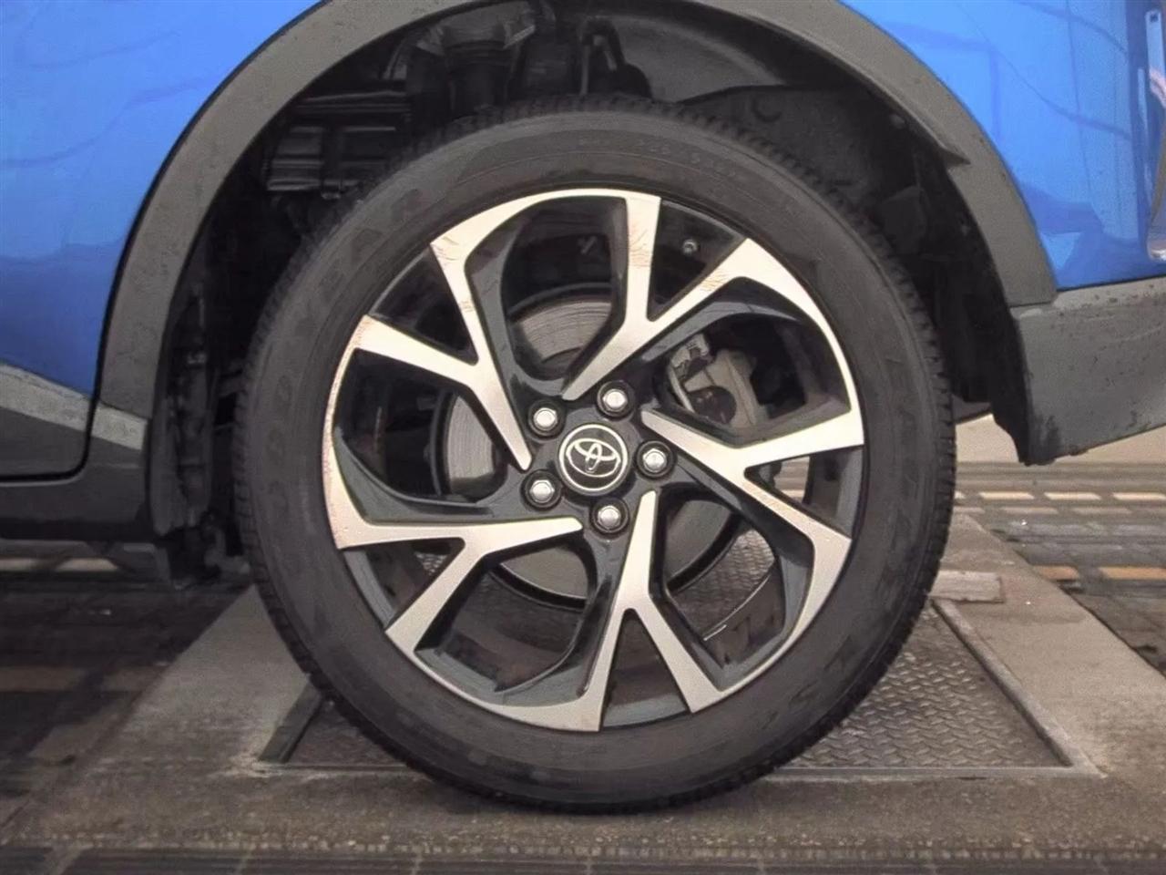 Toyota C-HR Limited FWD (Natl) 2019