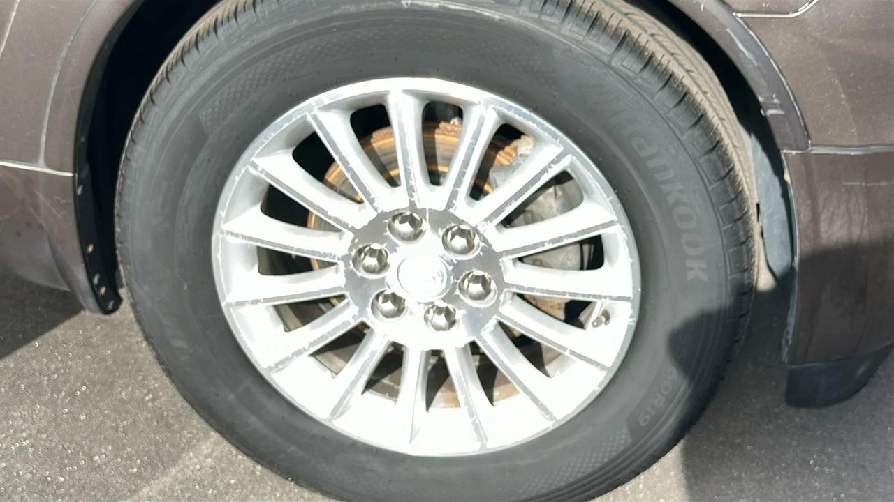 Buick Enclave AWD 4dr CXL-1 2011
