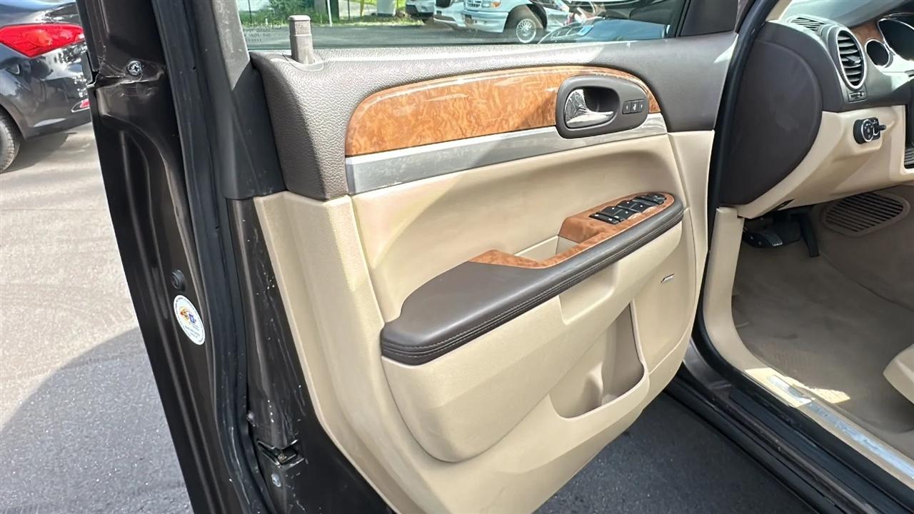 Buick Enclave AWD 4dr CXL-1 2011