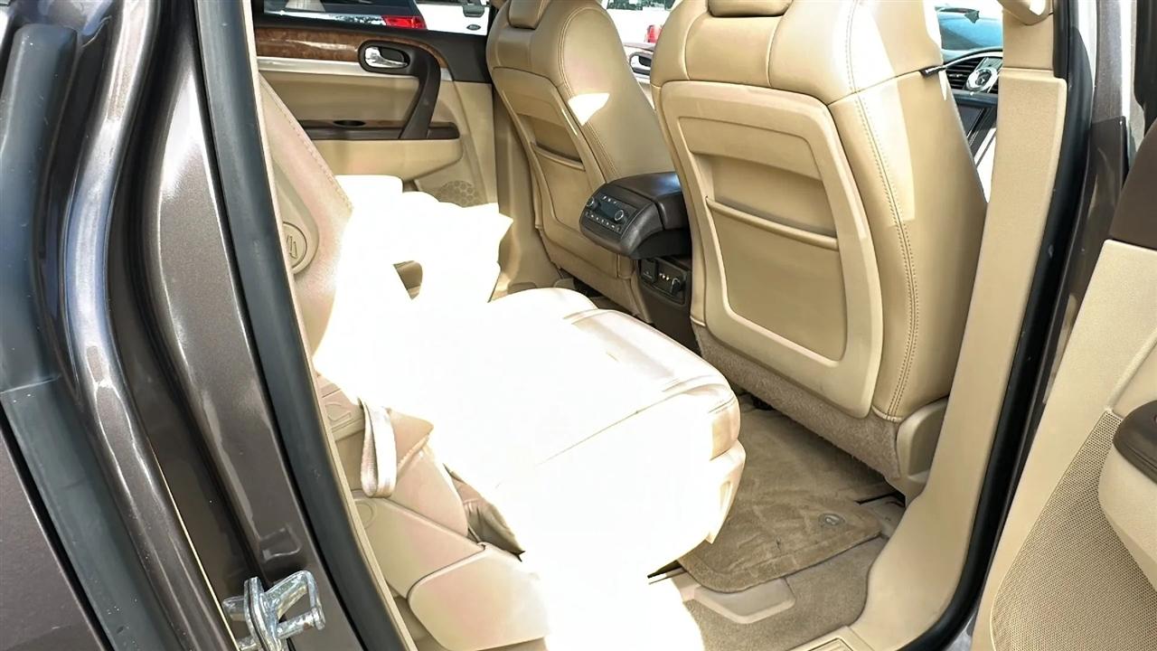 Buick Enclave AWD 4dr CXL-1 2011