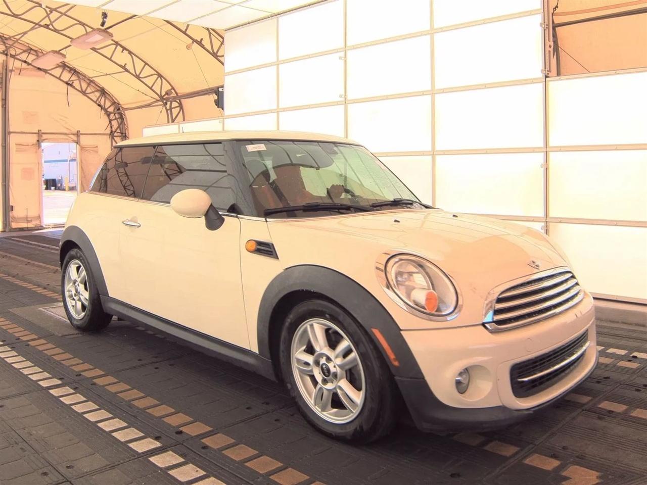 MINI Cooper Hardtop 2dr Cpe 2013