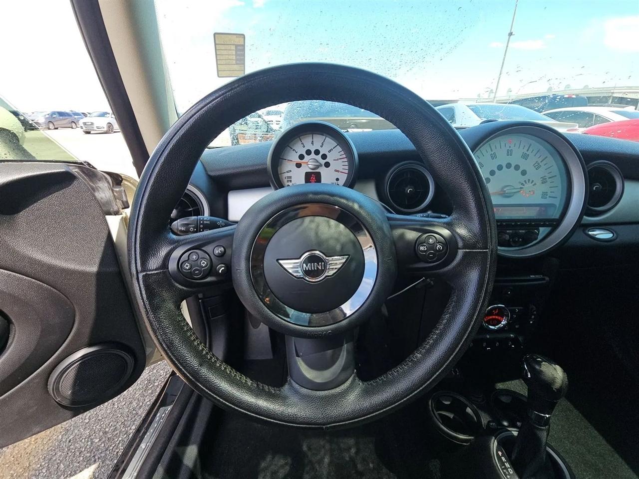 MINI Cooper Hardtop 2dr Cpe 2013