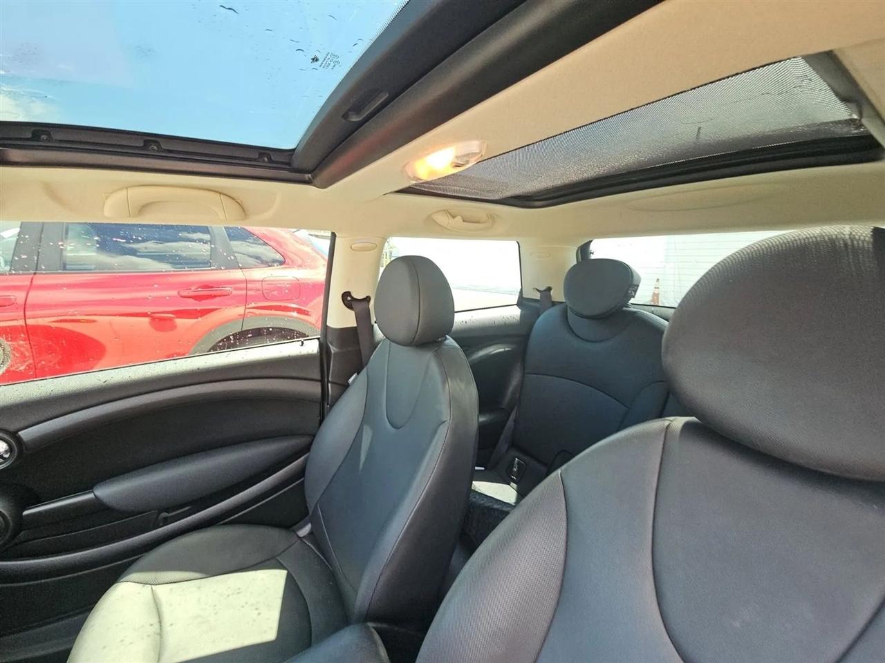 MINI Cooper Hardtop 2dr Cpe 2013