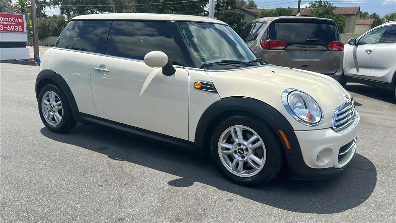 MINI Cooper Hardtop  2013