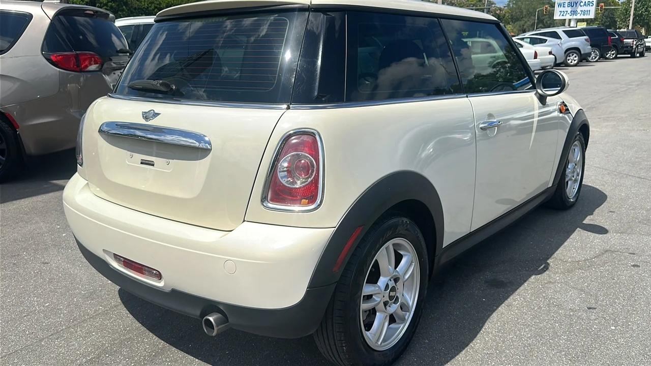 MINI Cooper Hardtop  2013