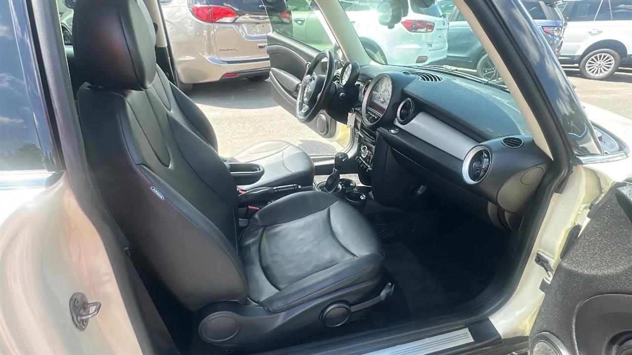 MINI Cooper Hardtop  2013