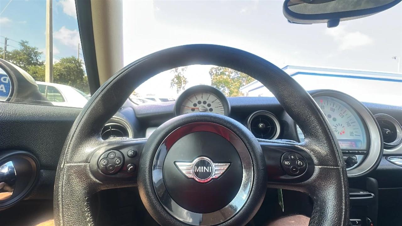 MINI Cooper Hardtop  2013