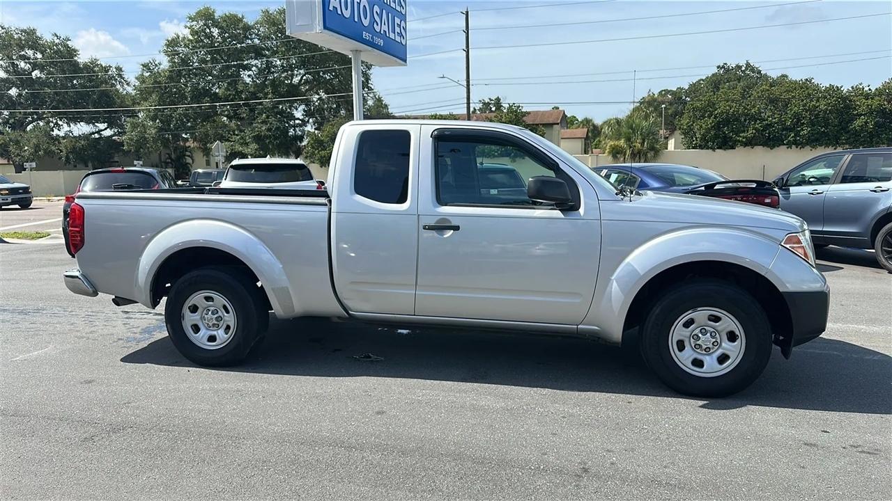 Nissan Frontier 2WD XE King Cab I4 Auto 2005
