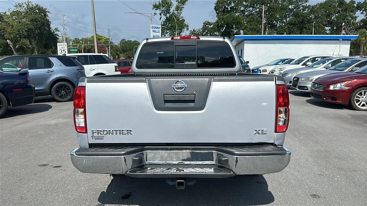 Nissan Frontier 2WD XE King Cab I4 Auto 2005