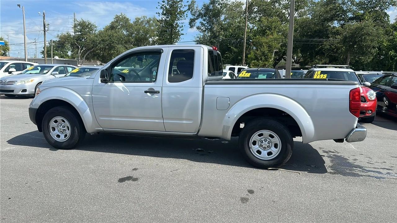 Nissan Frontier 2WD XE King Cab I4 Auto 2005