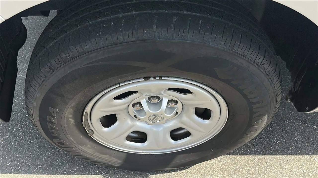 Nissan Frontier 2WD XE King Cab I4 Auto 2005