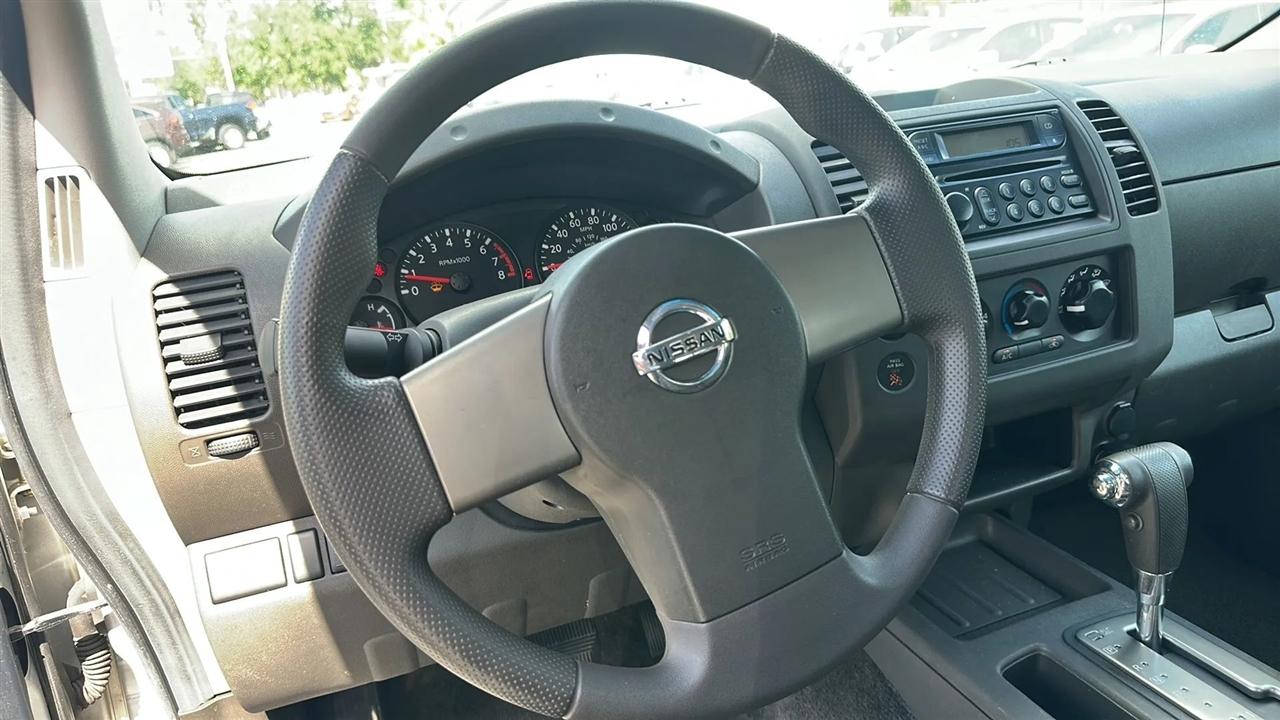 Nissan Frontier 2WD XE King Cab I4 Auto 2005