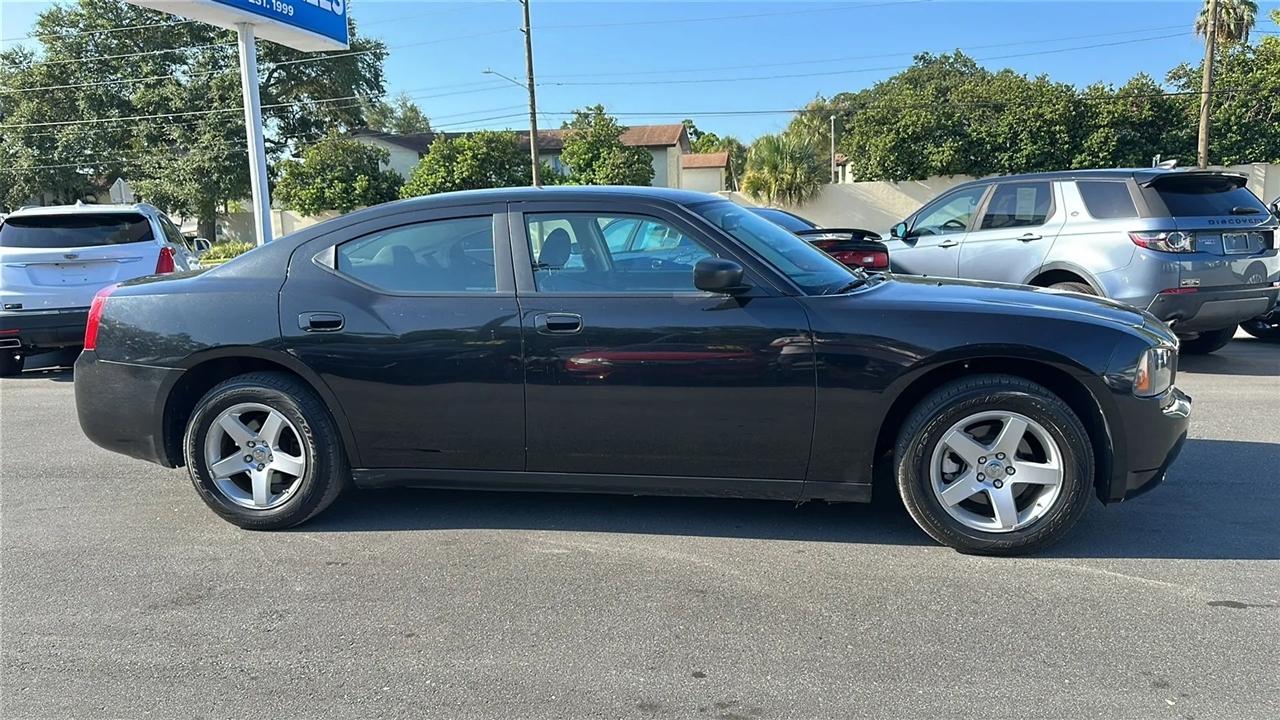 Dodge Charger 4dr Sdn SE RWD 2009