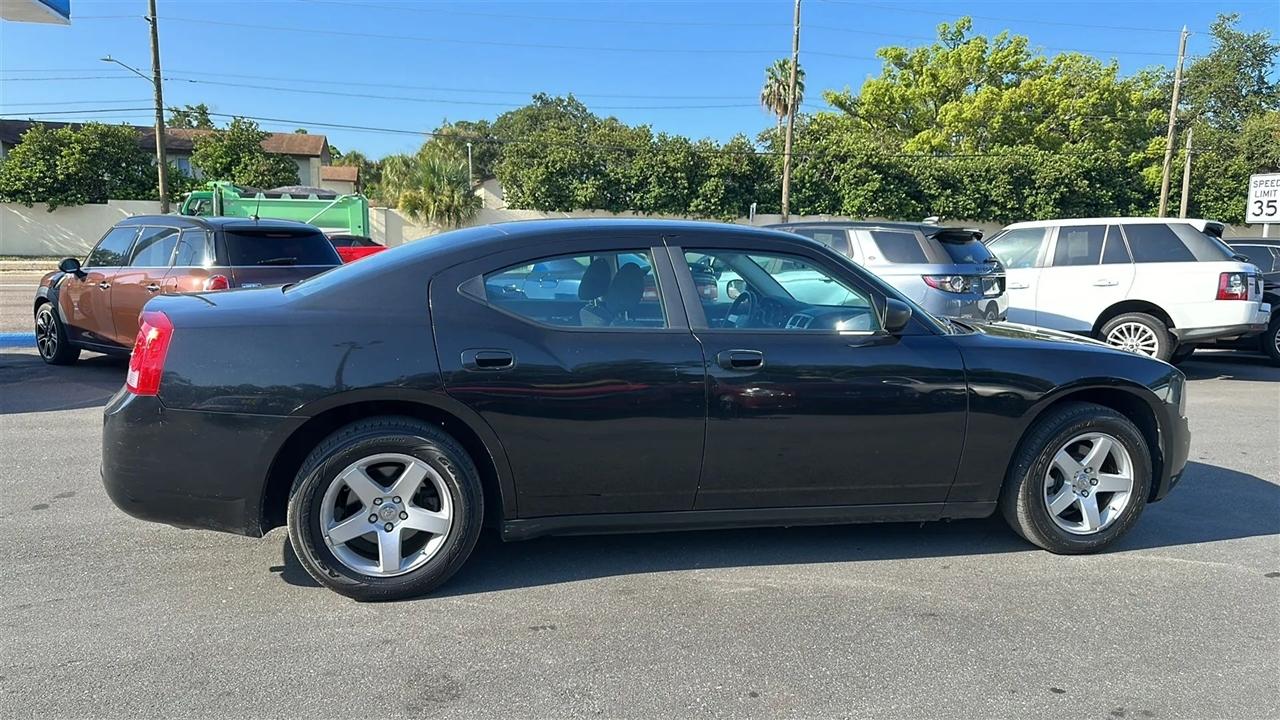 Dodge Charger 4dr Sdn SE RWD 2009