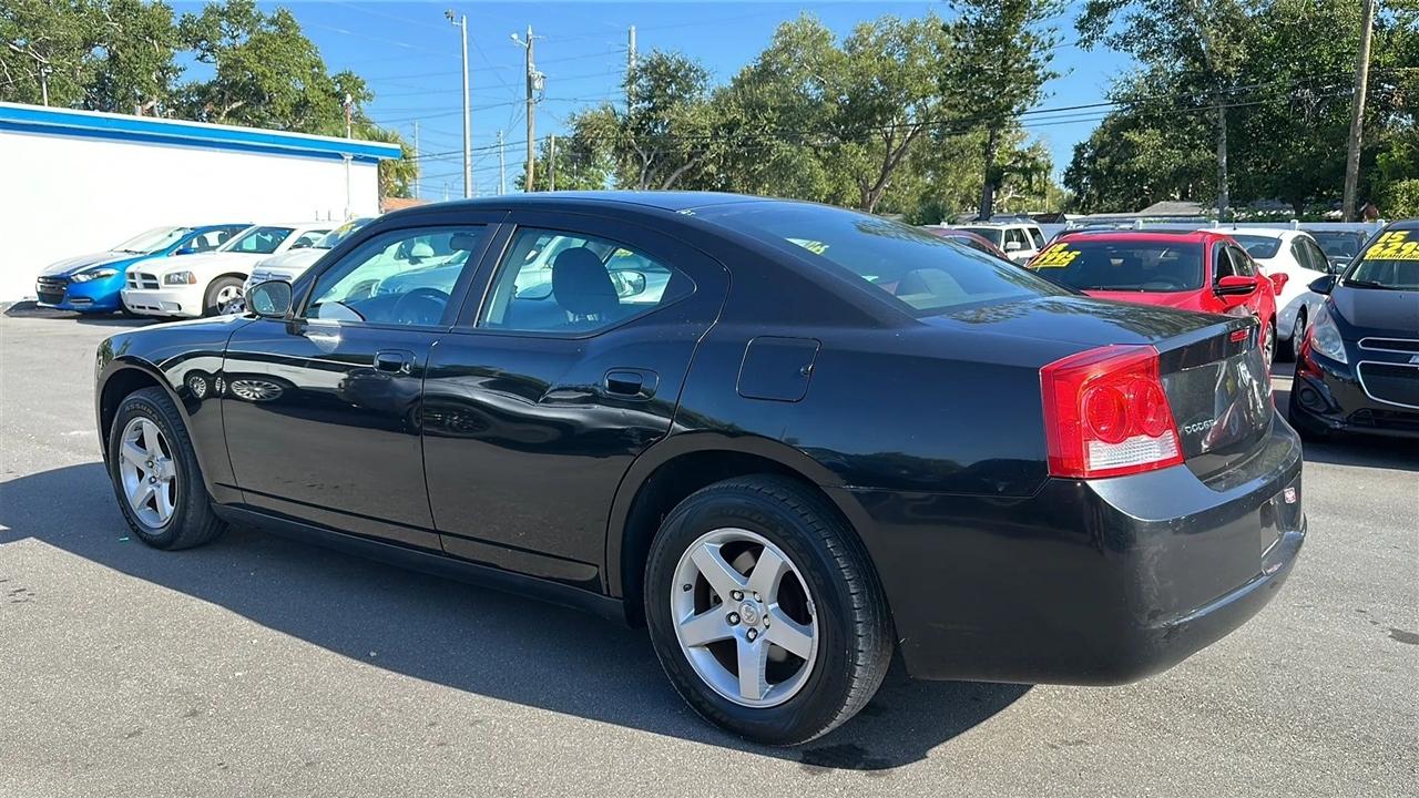 Dodge Charger 4dr Sdn SE RWD 2009