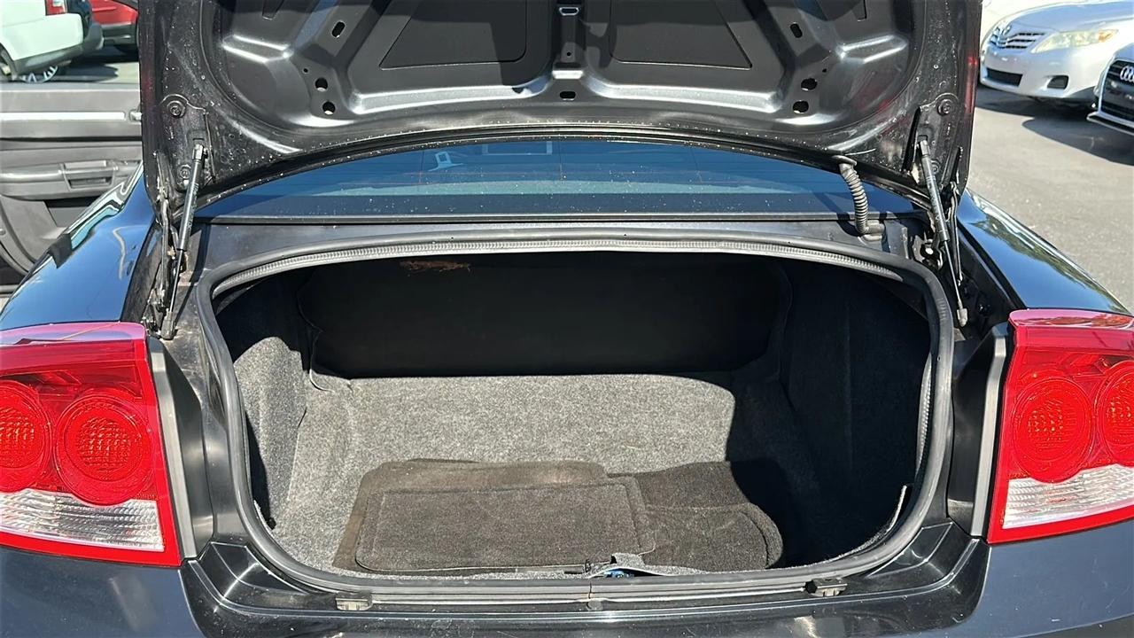 Dodge Charger 4dr Sdn SE RWD 2009
