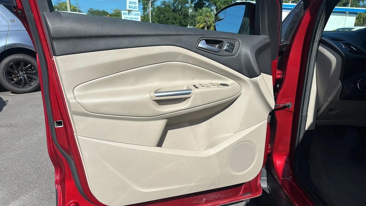 Ford Escape  2014