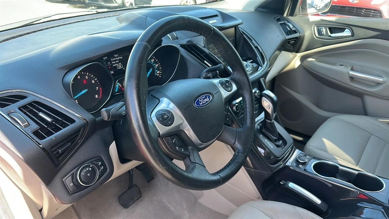 Ford Escape  2014