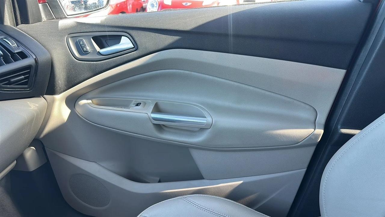 Ford Escape  2014