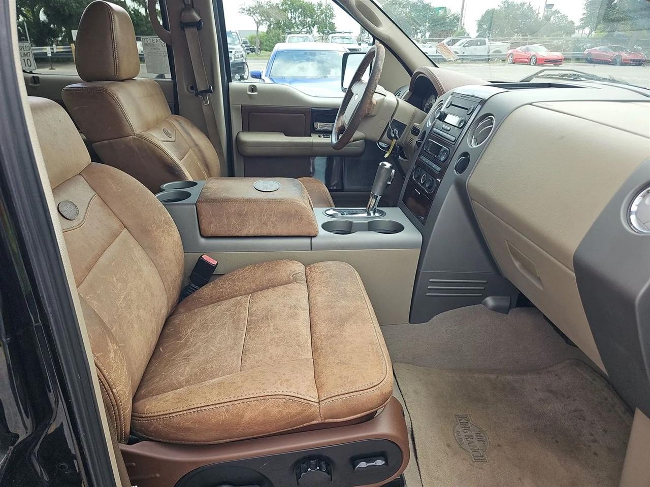 Ford F-150 SuperCrew 139" King Ranch 2006