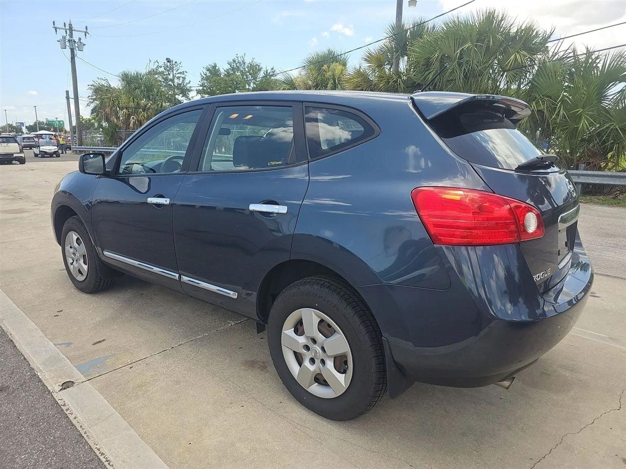Nissan Rogue AWD 4dr S 2013