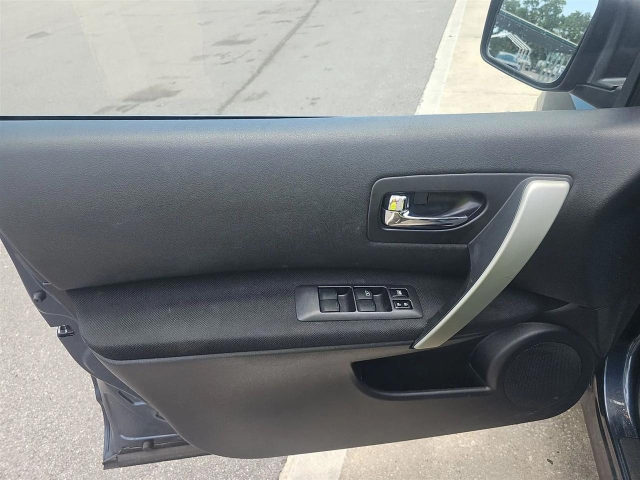 Nissan Rogue AWD 4dr S 2013