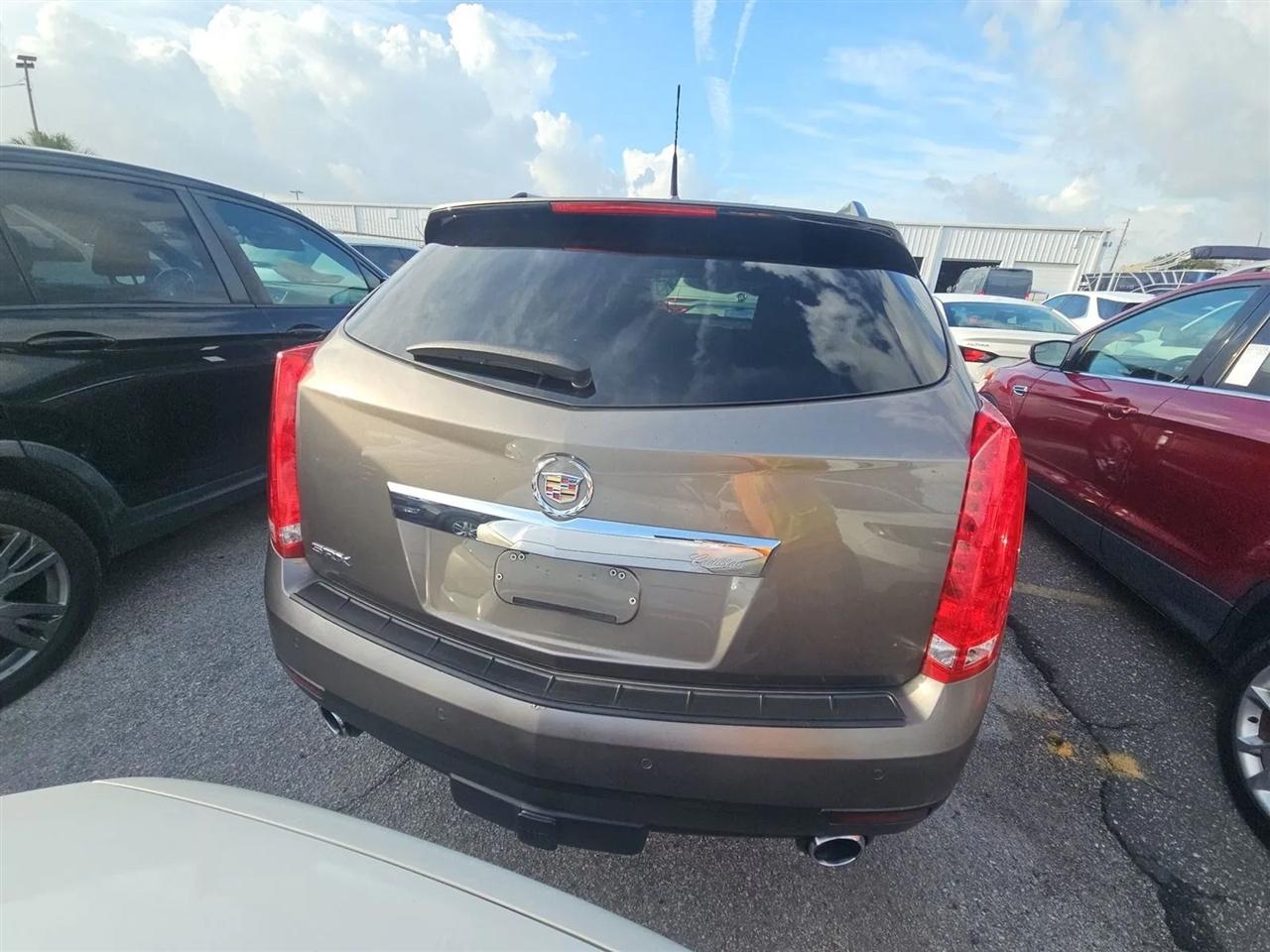Cadillac SRX FWD 4dr Performance Collection 2011