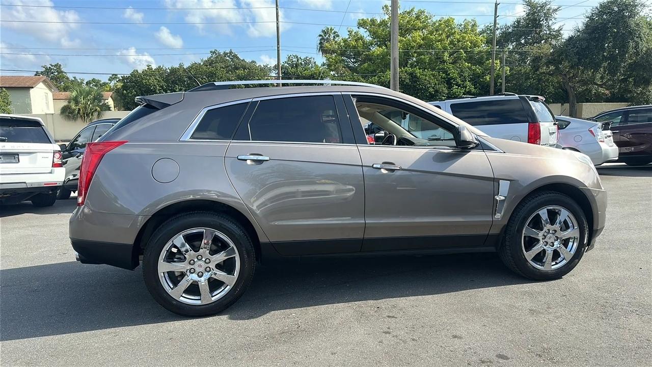 Cadillac SRX  2011