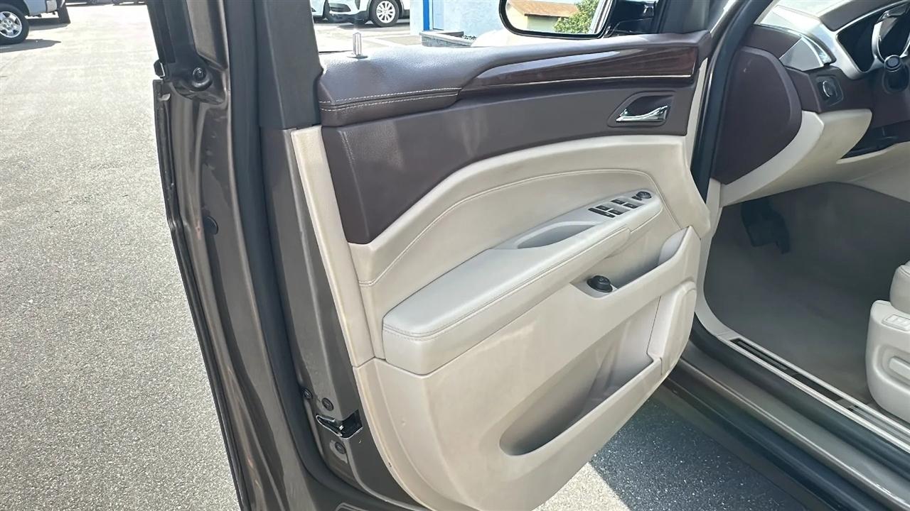 Cadillac SRX  2011