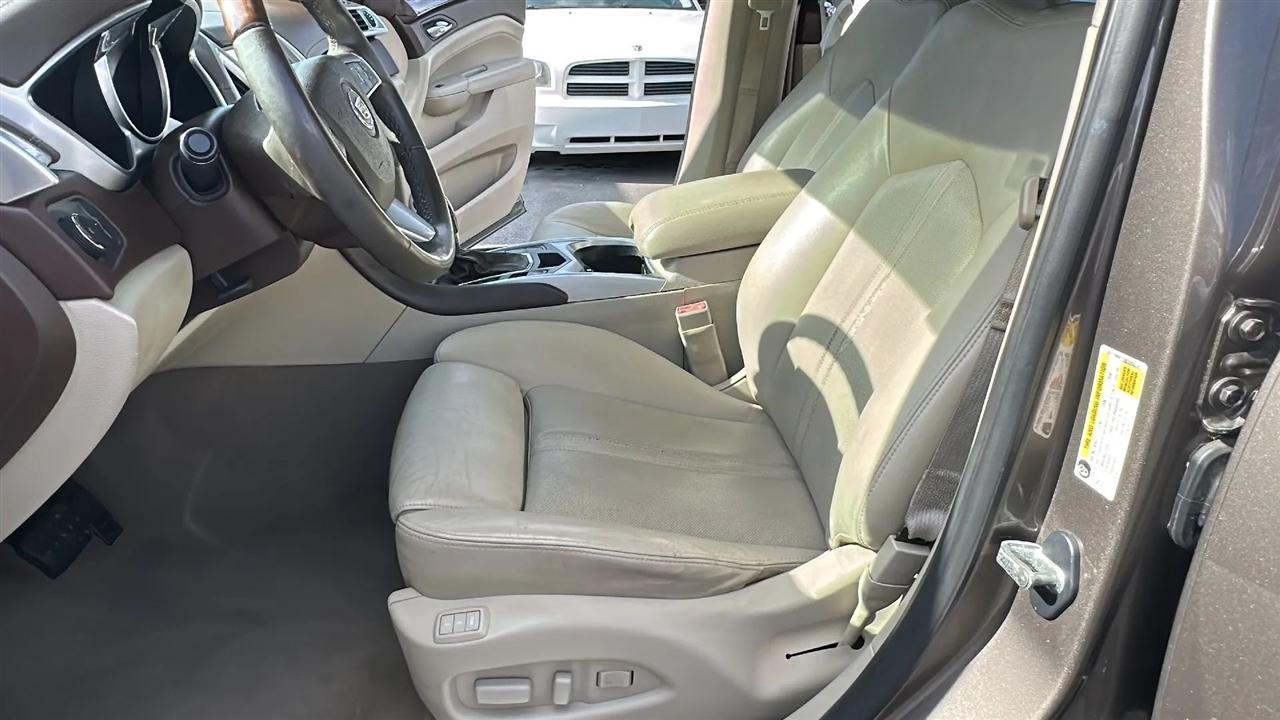 Cadillac SRX  2011
