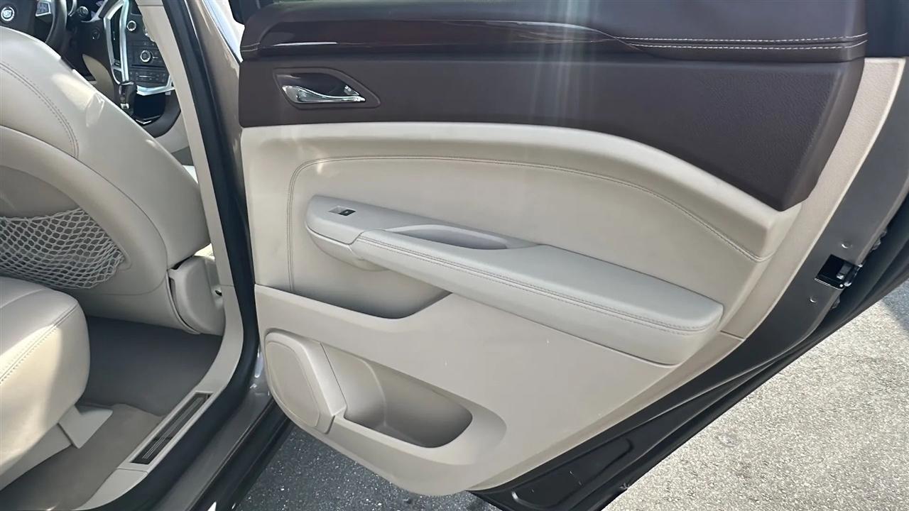 Cadillac SRX  2011