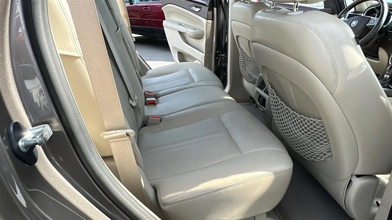 Cadillac SRX  2011