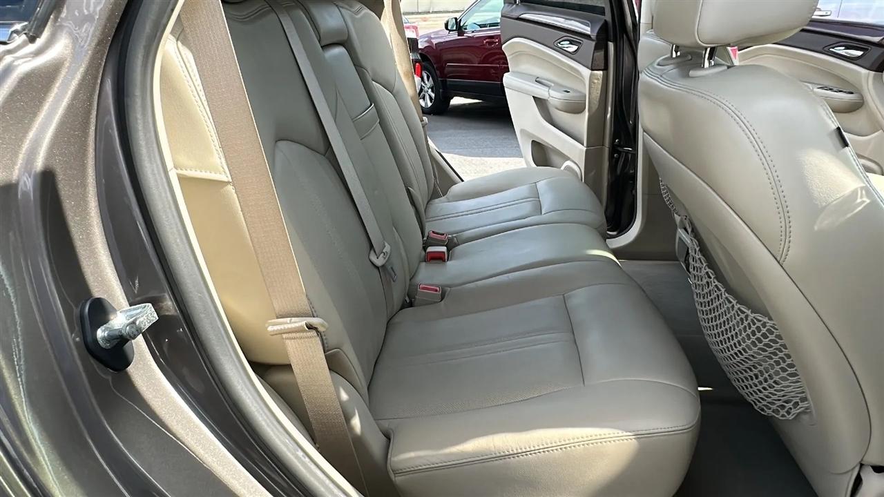 Cadillac SRX  2011