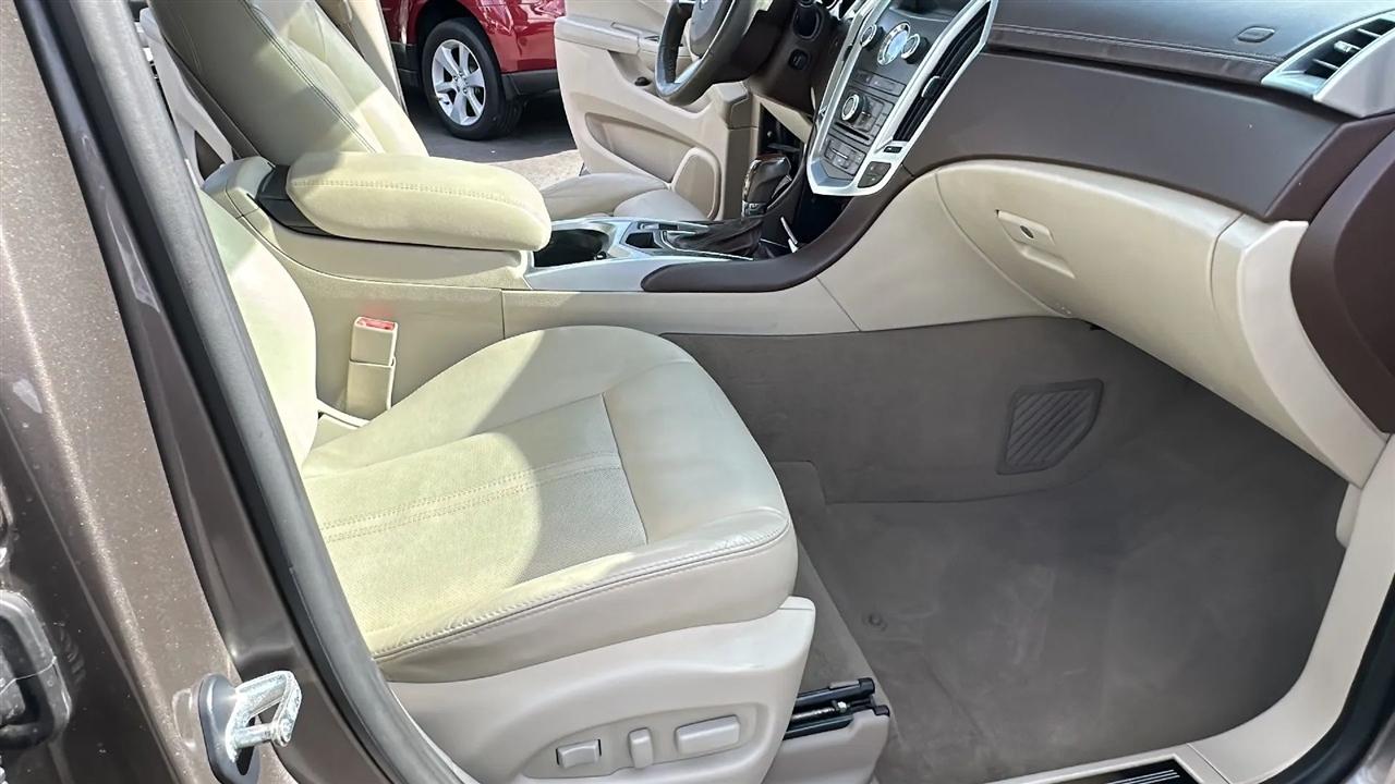 Cadillac SRX  2011