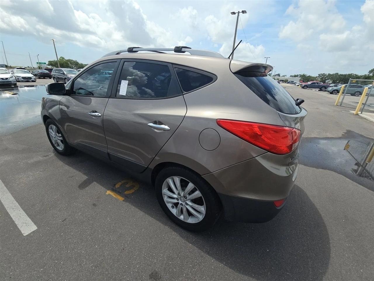 Hyundai Tucson FWD 4dr Auto Limited 2013